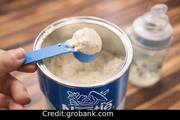 பால் பவுடரில் நச்சு? திரும்பப் பெறும் பிரபல நிறுவனம் | Nestle Recall Some Baby Formula Product Toxin Fear