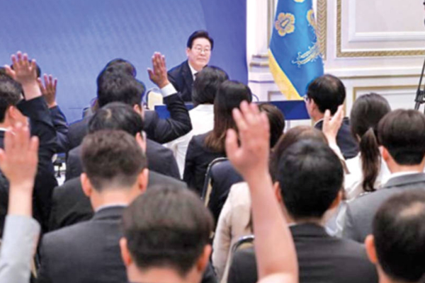 தென்கொரியா புதிய சட்டம் ; பொய் செய்தி வெளியிட்டால் கடும் தண்டனை | South Korea New Law Severe Punishment False News