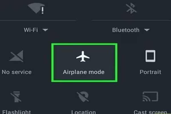 Airplane Mode: விமானத்தில் ஆன் செய்யாவிட்டால் என்ன நடக்கும்? | Pilot Reveals What Really Happens Airplane Mode