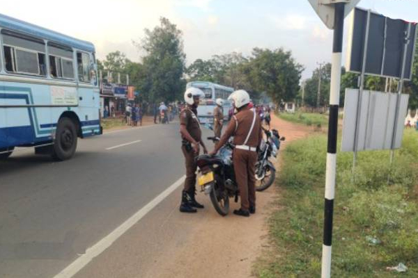 கிளிநொச்சியில் பட்டப்பகலில் இடம்பெற்ற பதைபதைக்கும் சம்பவம்! ஒருவர் கைது | Person Stabbed Driver Sharp Weapon In Kilinochchi
