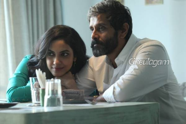 துருவ நட்சத்திரம் பட பிரச்சனை குறித்து கௌதம் மேனன் சொன்ன விஷயம்... ரிலீஸிற்கு தயாரா? | Gvm About Dhruva Natchathiram Movie Issues