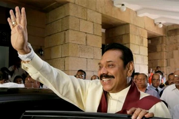 நாம் வீழ்ந்து விடவில்லை - இன்றும் எமது ஆட்சியே; மகிந்த இறுமாப்பு!