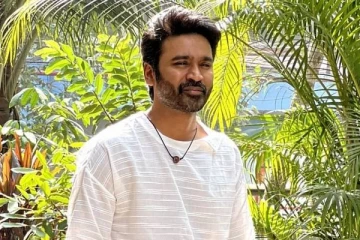 விவாகரத்துக்கு பின் தனுஷ் போட்ட மகிழ்ச்சியான பதிவு! யாருடன் இருக்கிறார் பாருங்க