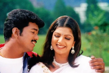 என்னிடம் அப்படி கேட்ட முதல் ஹீரோ விஜய்.. நடிகை ரம்பா ஷாக்கிங் பேட்டி