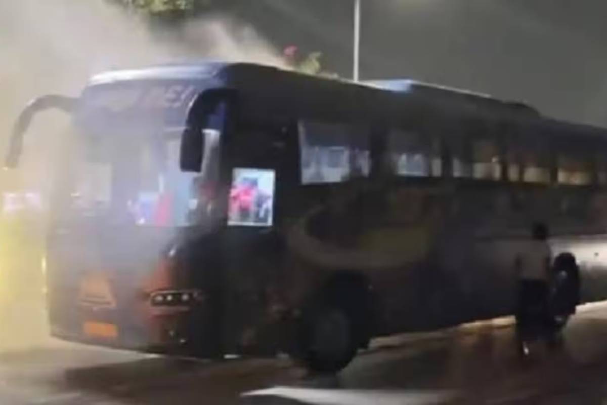 gujarat titans bus gujarat titans bus