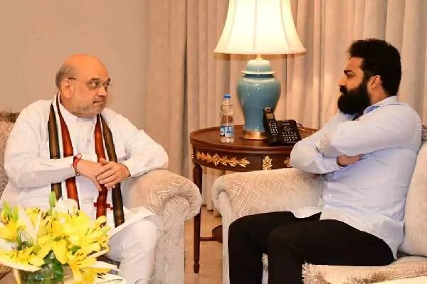 நடிகர்கள், விளையாட்டு வீரர்களை குறிவைக்கும் பாஜக .,.ஜே.பி. நட்டாவை சந்தித்த மிதாலி ராஜ் | Mithali Raj Meets Jp Nadda Bjp நடிகர்கள், விளையாட்டு வீரர்களை குறிவைக்கும் பாஜக .,.ஜே.பி. நட்டாவை சந்தித்த மிதாலி ராஜ் | Mithali Raj Meets Jp Nadda Bjp