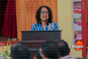 පාසල් වේලාව දීර්ඝ කිරීම ගැන අගමැතිනිය කට අරී