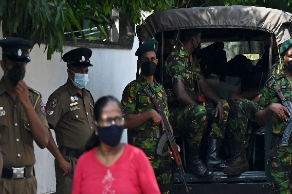 தம்பதியரை கடத்திய கும்பல்; அதிரடி காட்டிய பொலிஸ் விசேட அதிரடிப்படையினர் | The Gang That Kidnapped The Couple