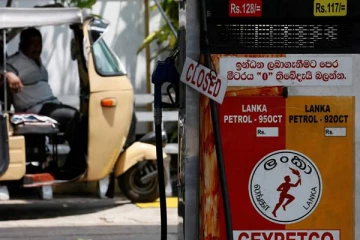 திங்கட்கிழமை நாடு முழுவதும் எரிபொருள் தீர்ந்து விடும்; விடுக்கப்பட்ட எச்சரிக்கை!