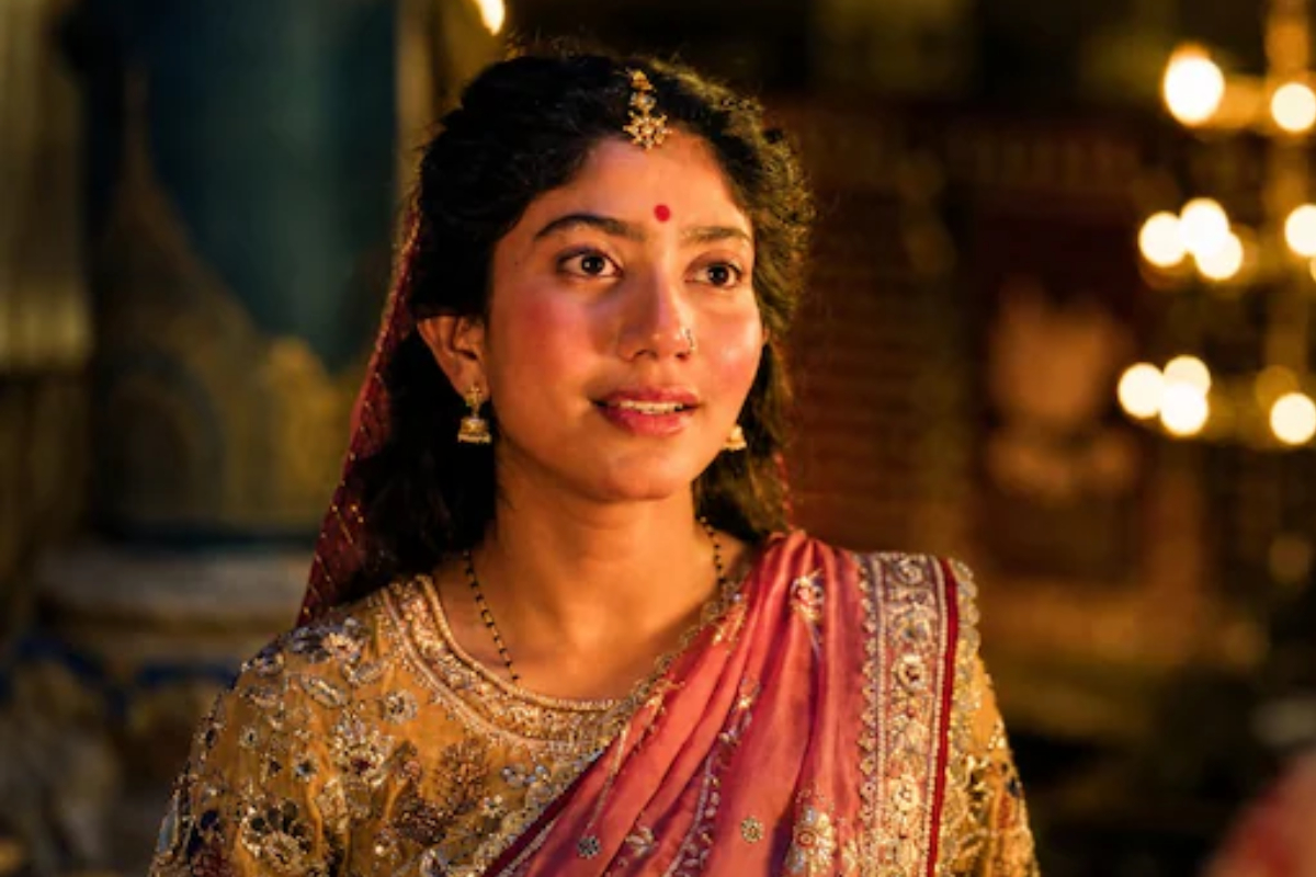 சாய் பல்லவியை விட சைட் ஆர்டிஸ்ட் நல்லாருக்காங்க, ரசிகர்கள் தாக்குதல் | Sai Pallavi Getting Troll For Sita Role சாய் பல்லவியை விட சைட் ஆர்டிஸ்ட் நல்லாருக்காங்க, ரசிகர்கள் தாக்குதல் | Sai Pallavi Getting Troll For Sita Role