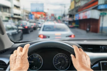 முதியவர்கள் வாகனம் ஓட்ட கட்டுப்பாடுகள்... சட்டமாக்க திட்டமிடும் பிரான்ஸ்