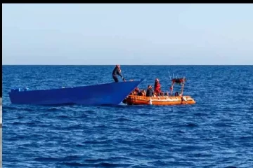 இத்தாலிக்கு சென்றவர்களின் படகு கவிழ்ந்தது பலர் உயிரிழப்பு