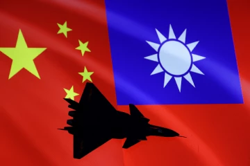 தைவான் வான்வெளியில் நுழைந்த 42 சீன போர் விமானங்களால் பரபரப்பு