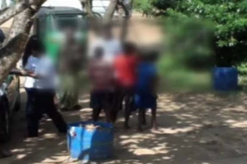 பொலிஸாரின் எதிர்ப்பை மீறி பெற்றோரின் சம்மதத்துடன் யாசகம் பெறும் சிறுவர்கள்