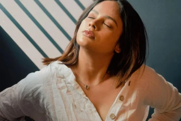 சட்டை பட்டன் போடாமல் நந்திதாவின் கவர்ச்சி! லேட்டஸ்ட் போட்டோஷூட்