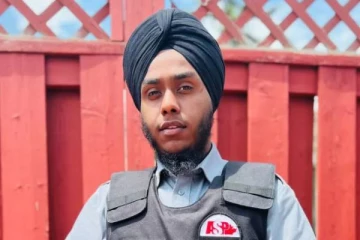 தாடி வைக்கக்கூடாது என்ற விதியால் வேலையிழந்த இந்தியர்கள் முதலானோரை மீண்டும் பணியிலமர்த்த உத்தரவிட்டுள்ள கனேடிய நகரம்