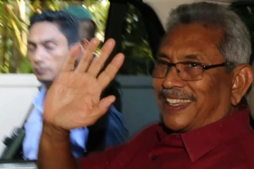 இலங்கையை விட்டு வெளியேறிய கோட்டாபய