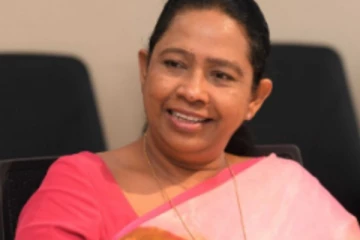 அதிகளவான கொரோனா அறிகுறி! அவசர சிகிச்கை பிரிவுக்கு மாற்றப்பட்ட சுகாதார அமைச்சர்