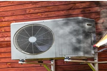 ஏசி வெடித்ததில்  ஒரே குடும்பத்தைச் சேர்ந்த  நால்வர் பலி