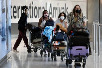 பிரித்தானியாவில் அமுலுக்கு வரும் புதிய விதி.. பிரான்ஸுக்கு விதிக்கப்பட்ட கட்டுப்பாடு நீக்கம்!