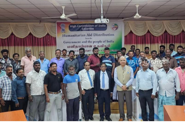 முல்லைத்தீவு மாவட்ட கடற்றொழிலாளர்களுக்கு இந்திய அரசாங்கத்தால் உதவிகள் வழங்கி வைப்பு | Indian Government Help Fishermen In Mullaitivu