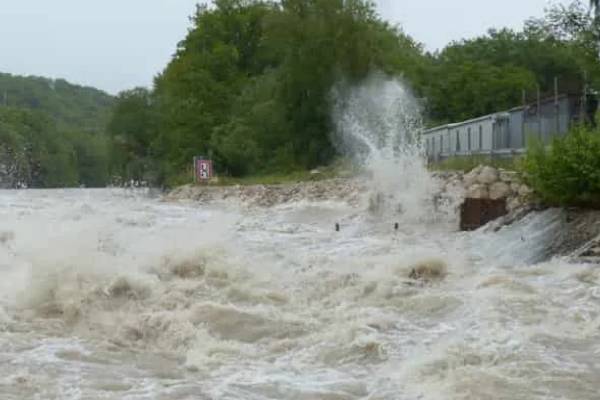கனவில் வெள்ளம் வருகிறதா? இப்படியொரு ஆபத்து வருமாம்.. | Meaning Of Dreaming About A Flood கனவில் வெள்ளம் வருகிறதா? இப்படியொரு ஆபத்து வருமாம்.. | Meaning Of Dreaming About A Flood