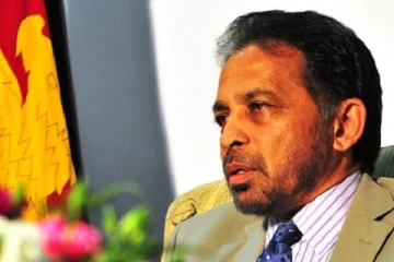 சீனாவுக்கான இலங்கையின் தூதர் பாலித்த கொஹன தனது பதவிக்கான சான்றுகளை கையளித்தார்