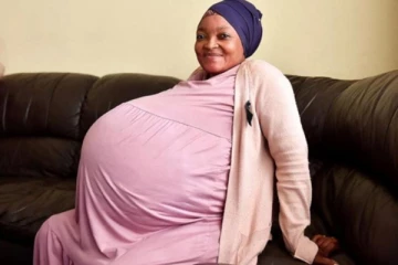 ஸ்கேன் சோதனையில் சிக்கவில்லை... ஒரே பிரசவத்தில் 10 குழந்தைகளை பெற்றெடுத்த பெண்