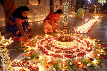 நியூயார்க்கிலும் இனி திபாவளிக்கு விடுமுறை; இந்தியர்கள் ஹேப்பி!