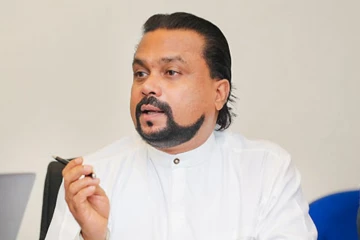 ඉන්ධන මිල ඉහළ යාම කළුකඩ සූදුවක් මේක ආණ්ඩුවේ නොහැකියාව