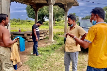 காணி கையகப்படுத்த முயற்சி : தடுத்து நிறுத்திய பிரதேச சபை உறுப்பினர்