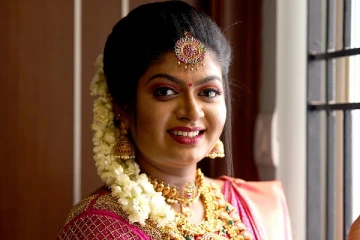 இதனால் தான் கணவர் வீட்டை விட்டு வந்தேன்: பிக் பாஸ் இசைவாணி