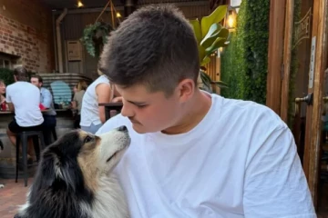 தலையில் குண்டு பாய்ந்த பொலிஸ் உத்தியோகத்தர் வீடு திரும்பினார்