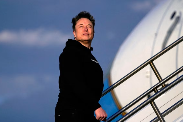 கனடாவின் சிறிய நகரத்திற்கு திடீரென சென்ற உலகப் பிரபலம் | Elon Musk Bella Bella
