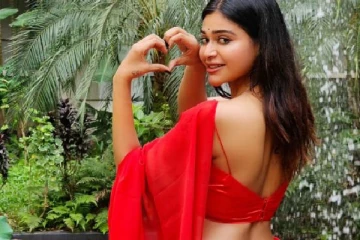 அந்த இடத்தில் டாட்டூ!! கிளாமரில் தாராளம் காட்டும் நடிகை தர்ஷா குப்தா..