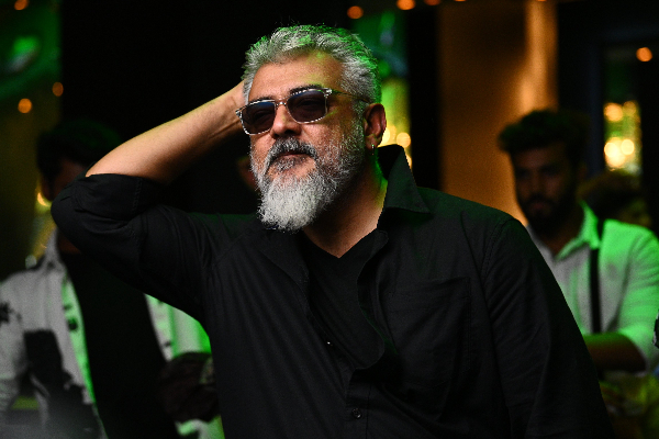 துணிவு படத்திலிருந்து லீக்கான முக்கிய காட்சி.. கடுப்பான அஜித் ரசிகர்கள் | Thunivu Movie Important Scene Leaked துணிவு படத்திலிருந்து லீக்கான முக்கிய காட்சி.. கடுப்பான அஜித் ரசிகர்கள் | Thunivu Movie Important Scene Leaked