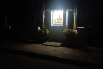 வவுனியாவில் திடீரென பிரதிஷ்டை செய்யப்பட்ட புத்தர் சிலை (Photos)