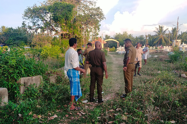 கல்முனையில் சடலமாக மீட்கப்பட்ட குடும்பஸ்தர் (Photos) | Family Members Found Dead In Kalmunai