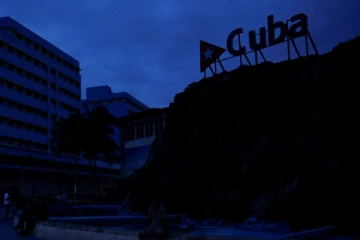 இருளில் மூழ்கிய கியூபா; ஒரு கோடி பேர் பாதிப்பு!