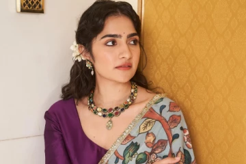 நடிகை ருக்மிணி வசந்த் அழகிய ஸ்டில்கள்