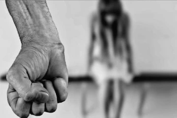 தங்கையை பாலியல் வன்கொடுமை செய்து கர்ப்பமாக்கிய அண்ணன் : சென்னையில் பகீர் சம்பவம்