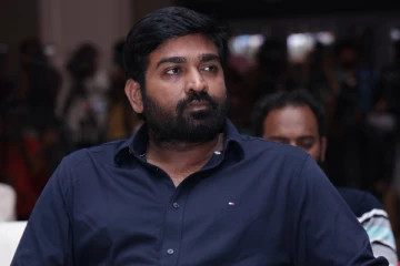 வித்தியாசமான ஜானரில் விஜய் சேதுபதியுடன் மீண்டும் இணையும் முன்னணி நடிகை.. யார் தெரியுமா?