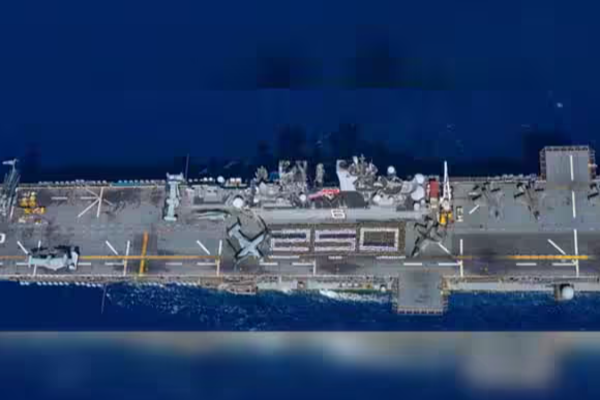 தென் சீனக்கடலில் அமெரிக்க விமானம், ஹெலிகப்டருக்கு நேர்ந்த அசம்பாவிதம் | Us Plane Helicopter Crash In S China Sea