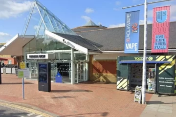 லொறி ஒன்றிற்குள் புலம்பெயர்ந்தோர் அடைபட்டுள்ளதாக பொலிசாருக்கு கிடைத்த தகவல்: இங்கிலாந்தில் பரபரப்பு