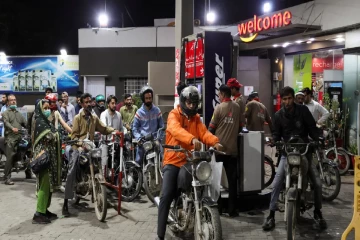 வளைகுடா போர்; இரவு 10 மணியுடன் மூட வேண்டும் ;பாகிஸ்தானில் இன்று முதல் கட்டுப்பாடுகள்