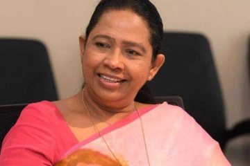 சுகாதார அமைச்சுக்குள் சர்ச்சைக்குரிய பெண் - ரகசியங்கள் கசிந்தமை எப்படி?