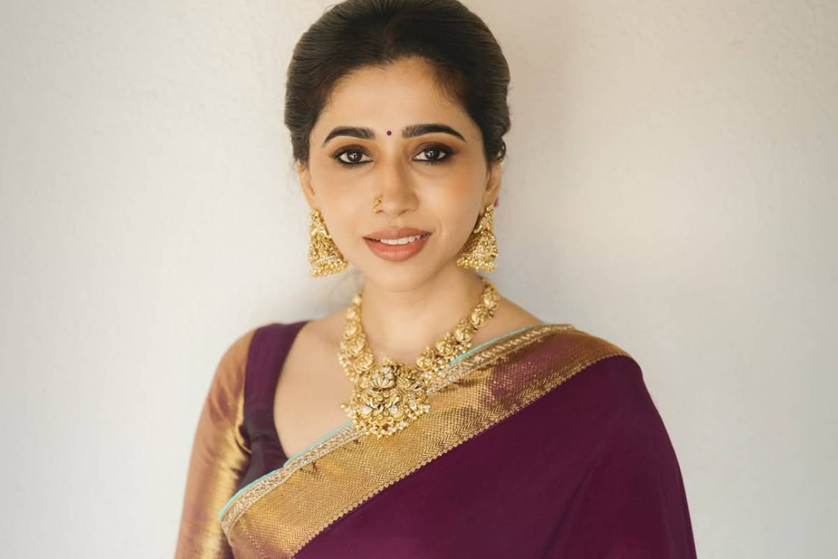 ஹீல் பண்ணா ஹீல்ஸ்ல அடிச்சு தொரத்து!! ஆர்த்தி ரவியின் ஸ்டோரி... | Aarthis Cryptic Instagram Story Goes Viral