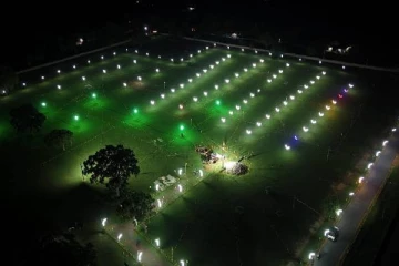 இரவில் கிளிநொச்சி கனகபுரம் மாவீரர் துயிலுமில்லத்தின் காட்சி! புகைப்படங்கள்