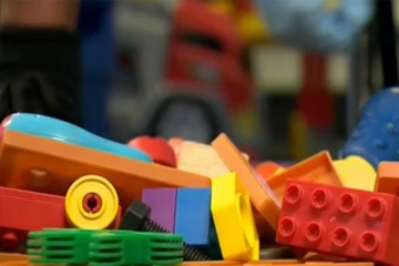 கனடாவில் 2 வயது சிறுவனை சித்திரவதை செய்தவருக்கு தண்டனை