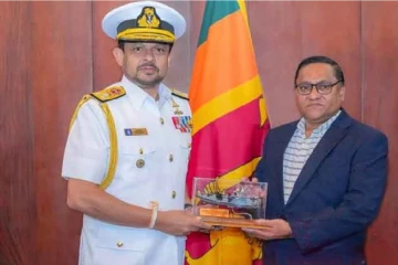 නාවික හමුදාපති හා විදේශ කටයුතු ඇමති අතර හමුවක්